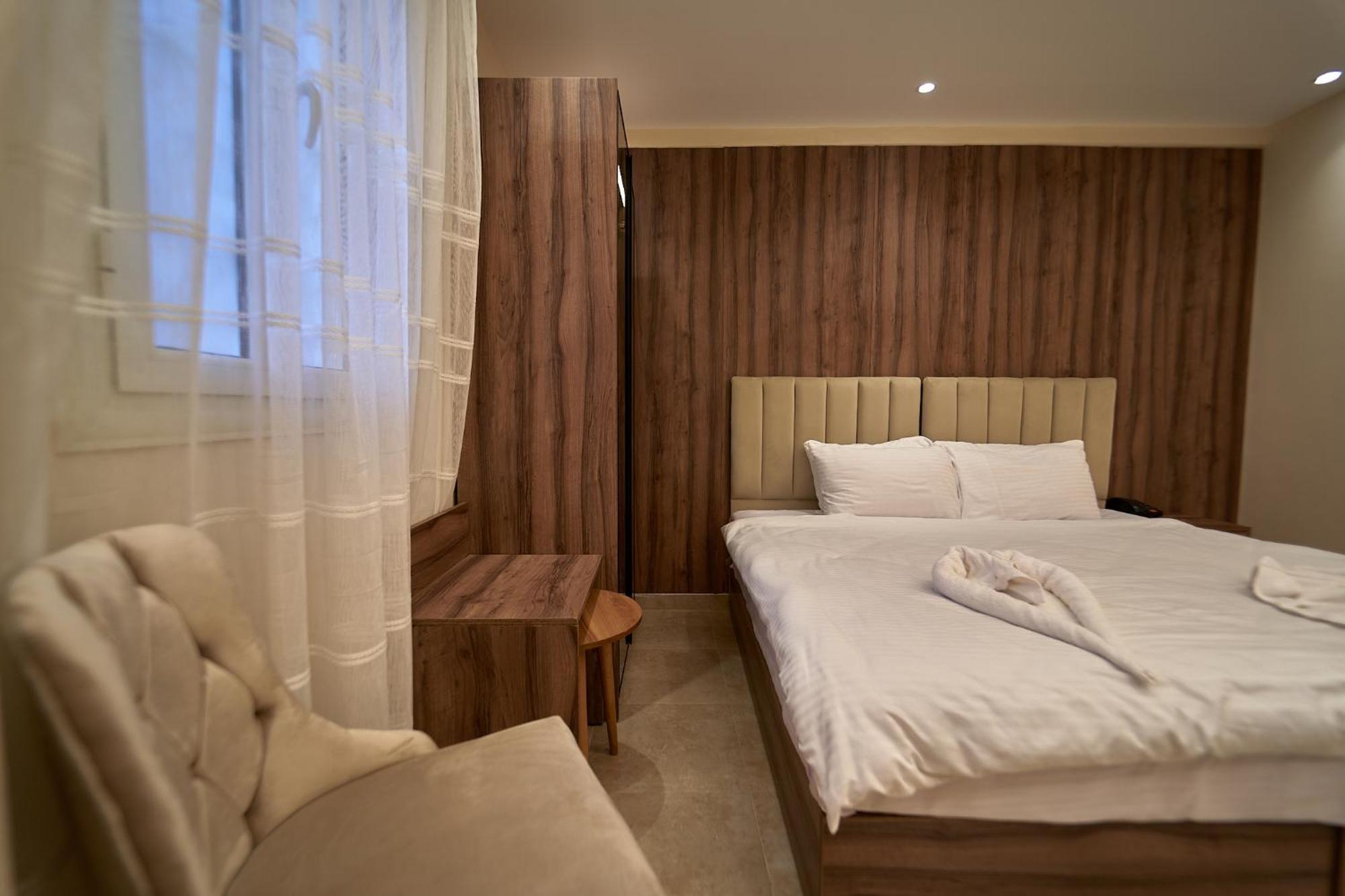 The Palace Pyramids Готель 3*