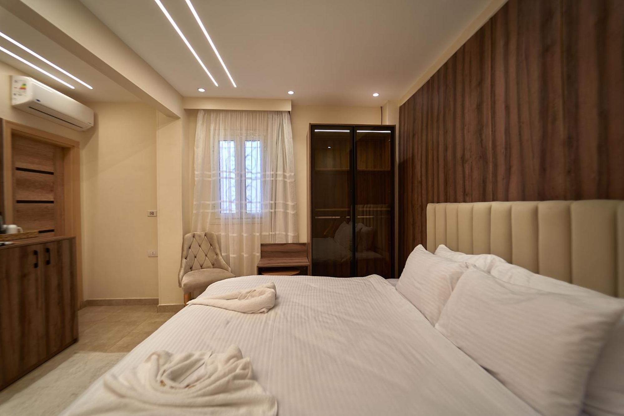 The Palace Pyramids Готель 3*