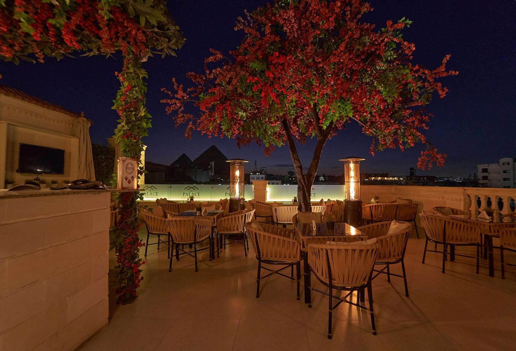 The Palace Pyramids Готель 3*