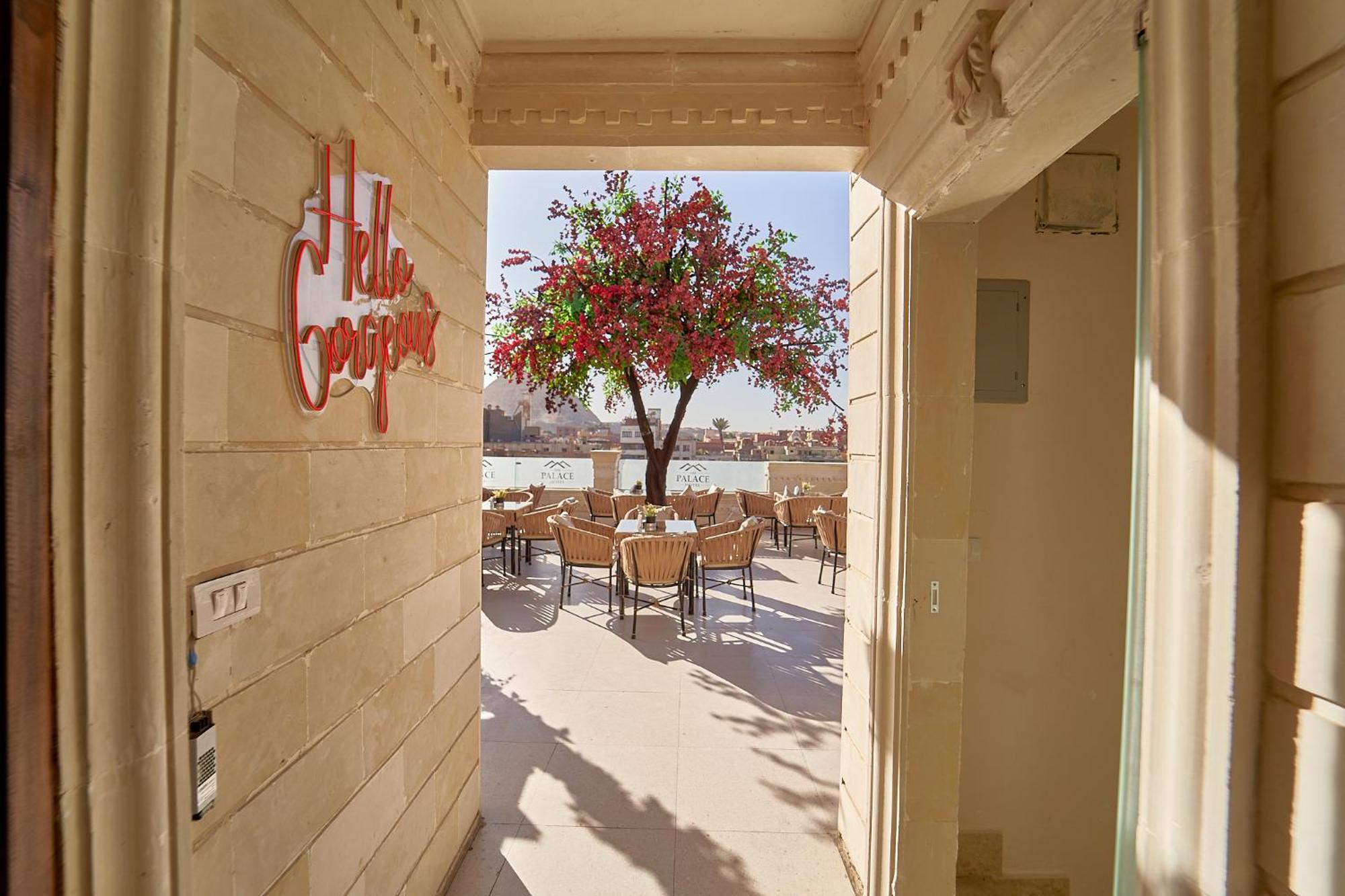 The Palace Pyramids Готель 3*